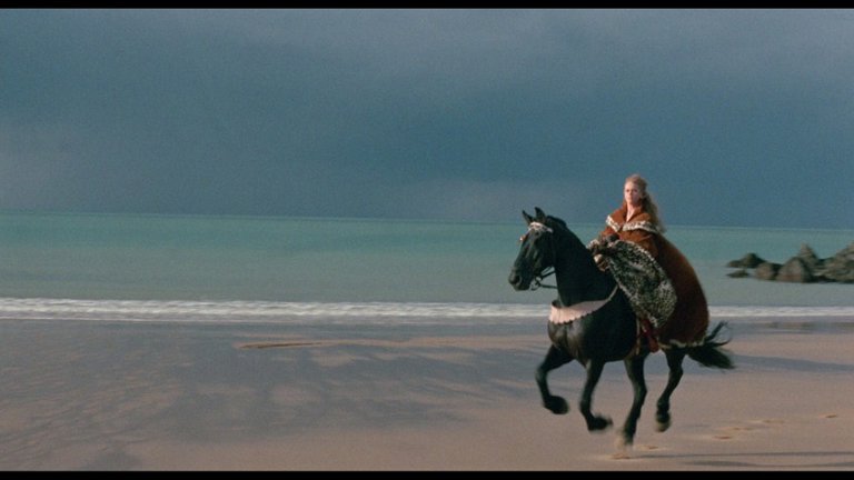 Screen capture from Spirits of the Dead