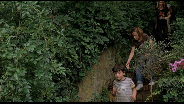 Screen capture from Summer Hours