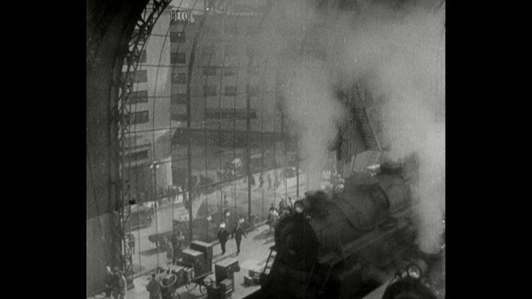 Screen capture from Sunrise