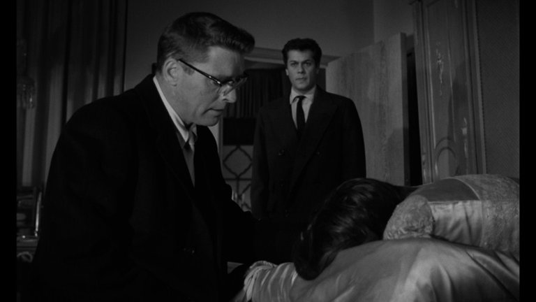 Screen capture from Sweet Smell of Success