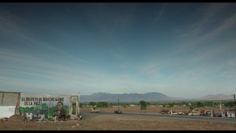 Screen capture from Y tu mamá también 