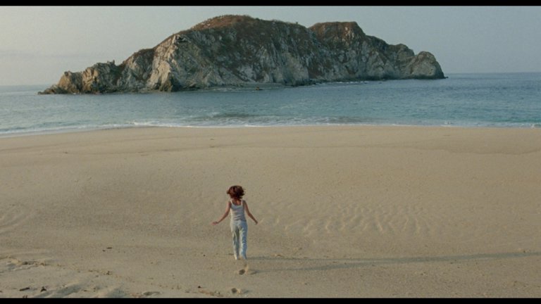 Screen capture from Y tu mamá también 
