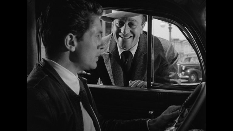 Screen capture from They Live by Night