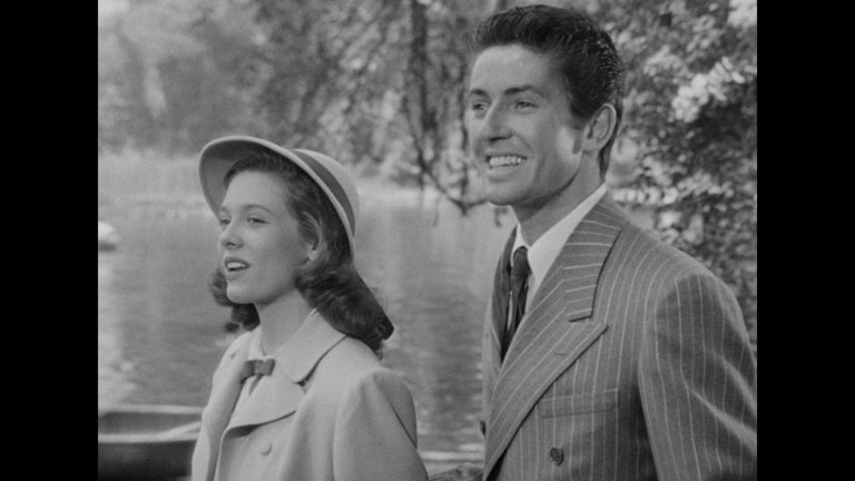 Screen capture from They Live by Night