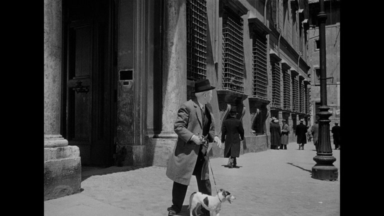 Screen capture from Umberto D.
