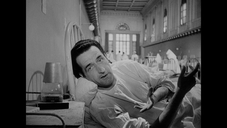 Screen capture from Umberto D.
