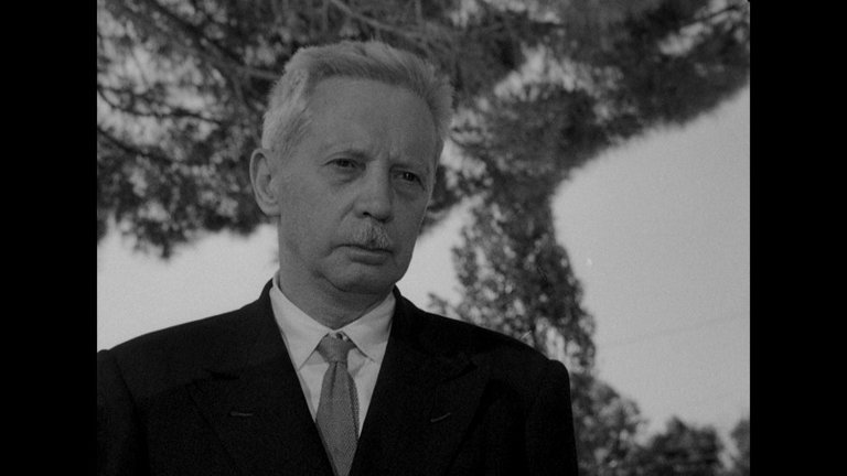 Screen capture from Umberto D.