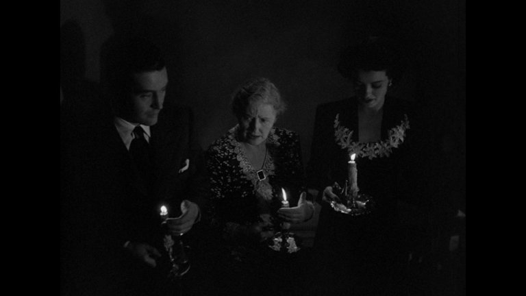 Screen capture from The Univited