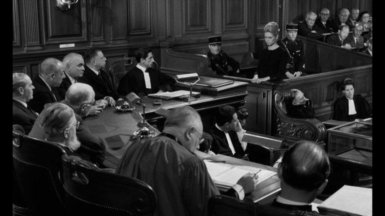 Screen capture from La vérité