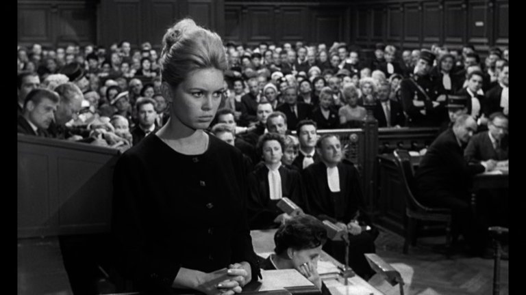 Screen capture from La vérité