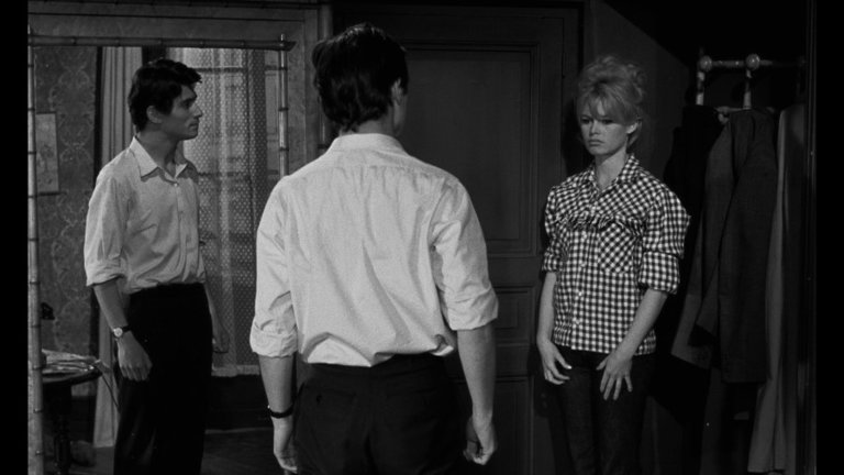 Screen capture from La vérité