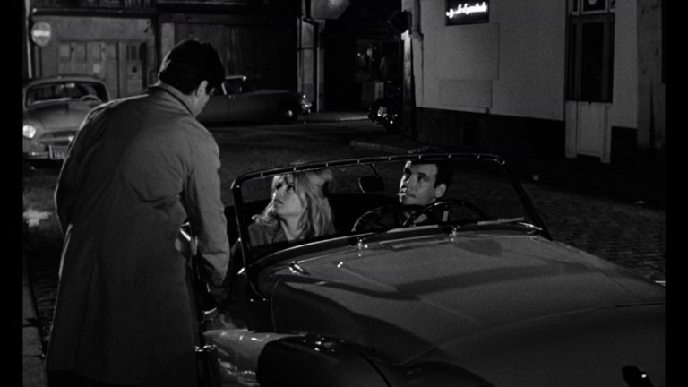 Screen capture from La vérité