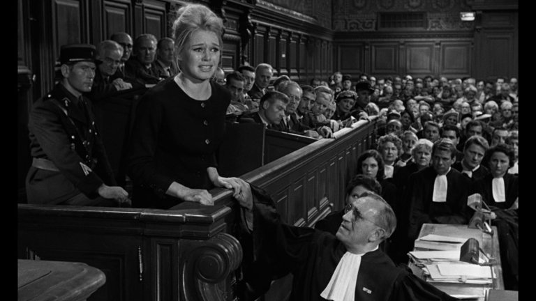 Screen capture from La vérité
