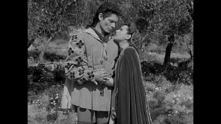 Screen capture from Les visiteurs du soir