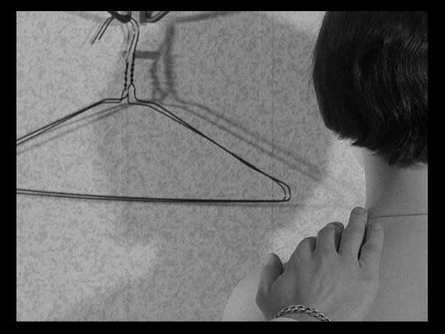 Screen capture from Vivre sa vie