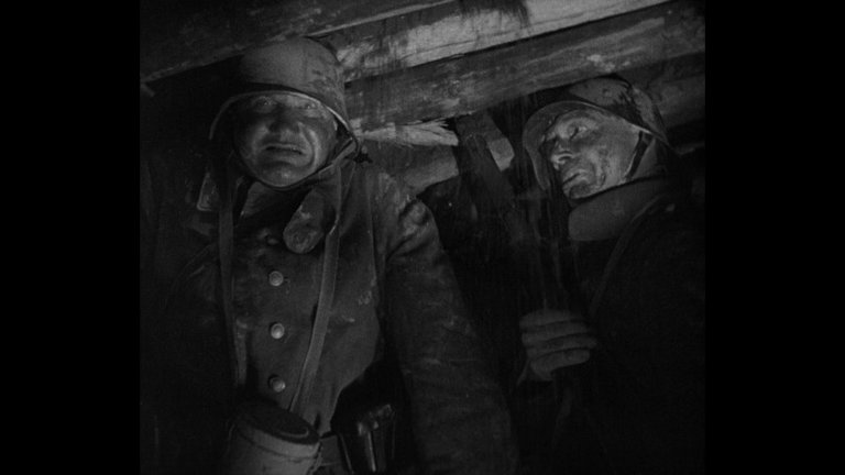 Screen capture from Westfront 1918