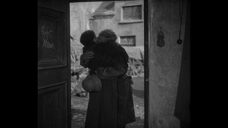 Screen capture from Westfront 1918
