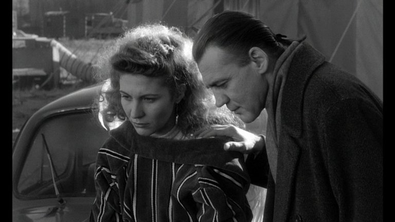 Screen capture from Wings of Desire