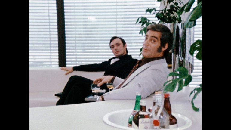 Screen capture from World on a Wire