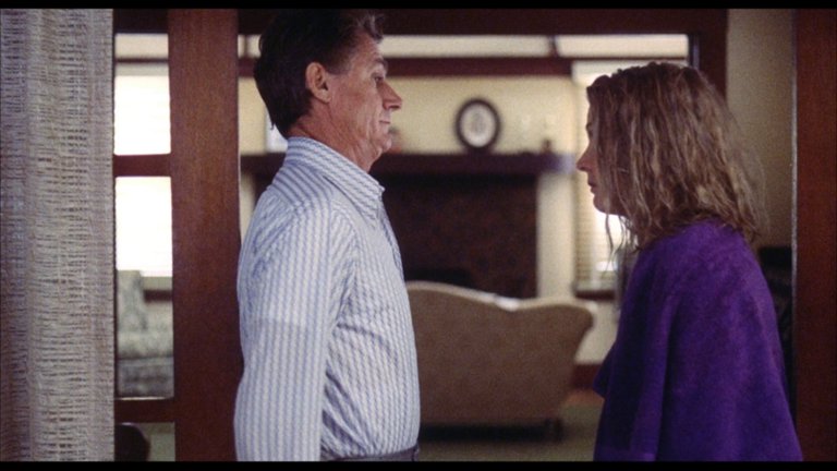 Screen capture from A Woman Under the Influence