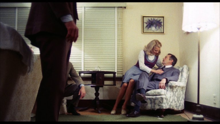 Screen capture from A Woman Under the Influence