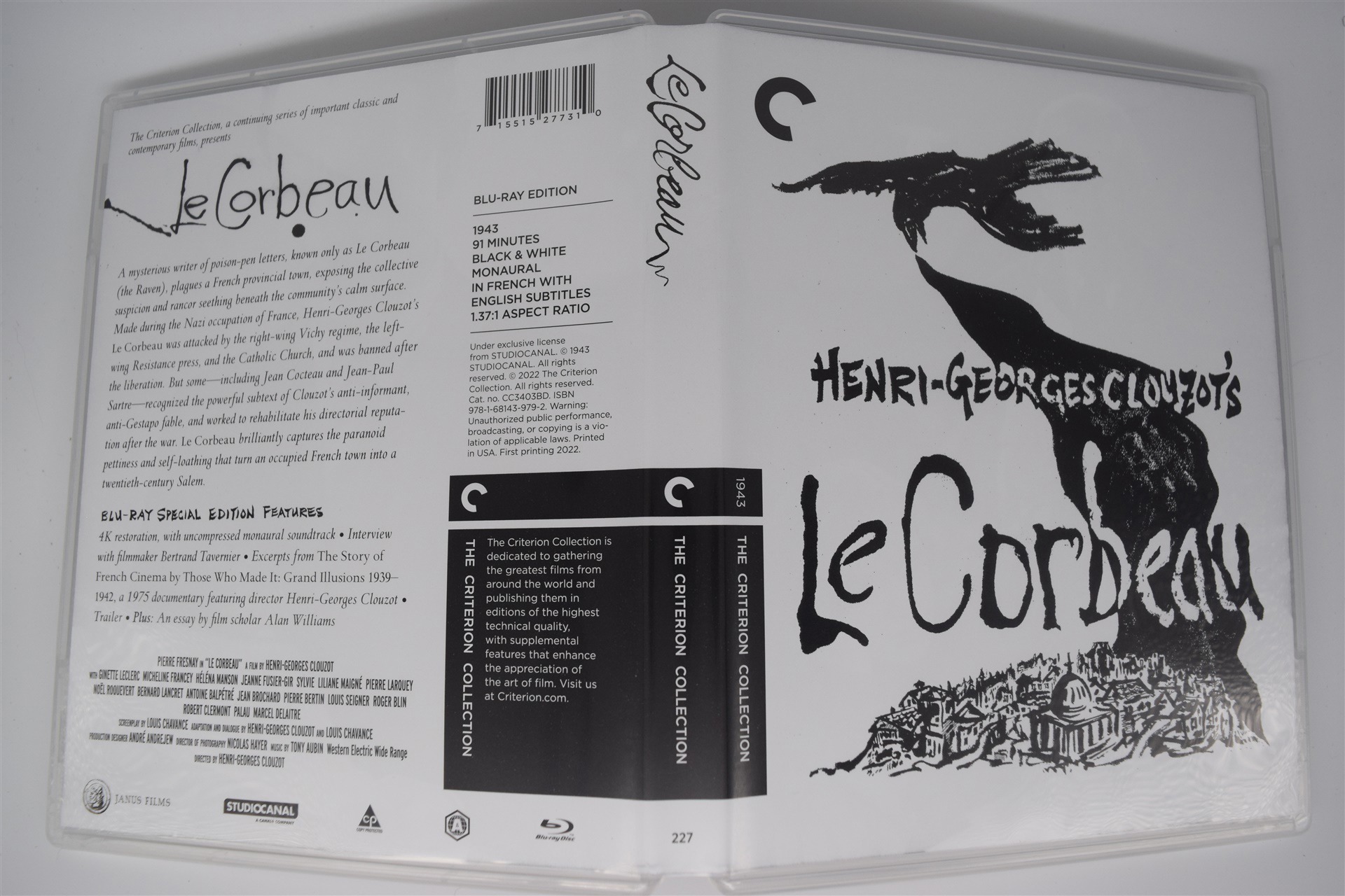 Screen capture from Le Corbeau
