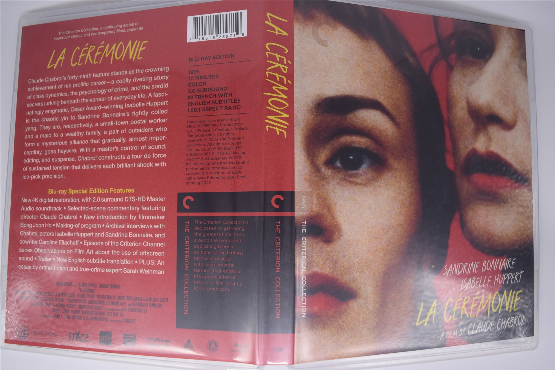 Screen capture from La cérémonie