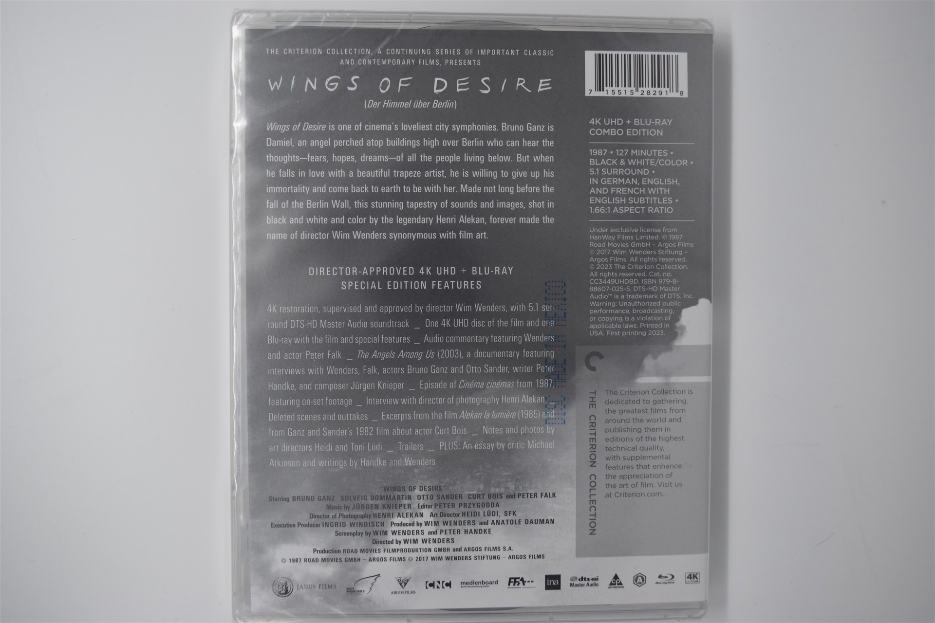 Screen capture from Wings of Desire