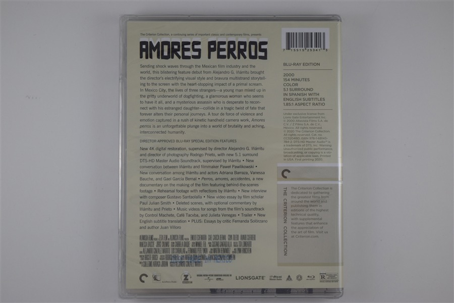 Screen capture from Amores perros
