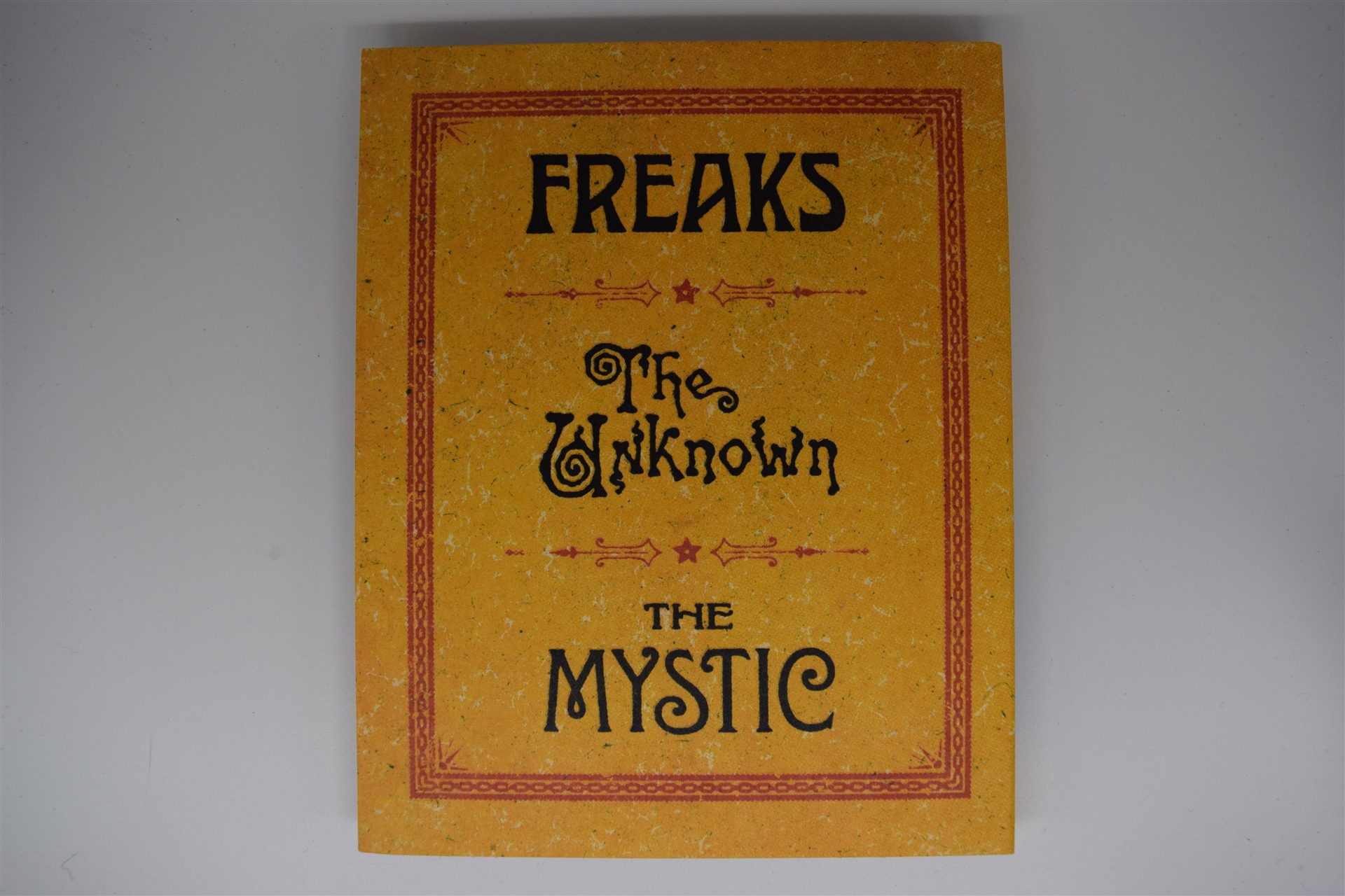 Screen capture from Freaks / The Unknown / The Mystic: Tod Browning’s Sideshow Shockers