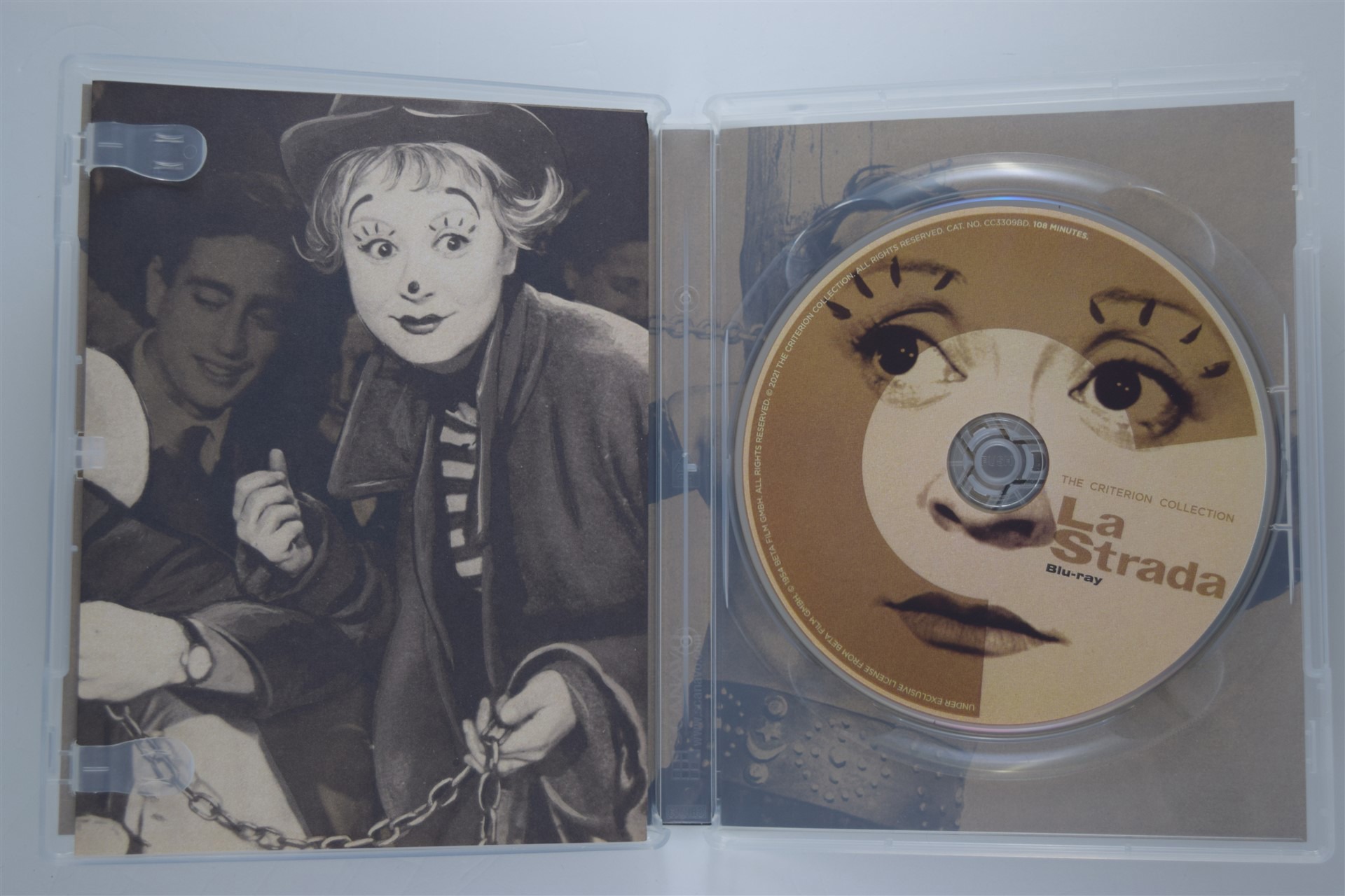 Screen capture from La strada