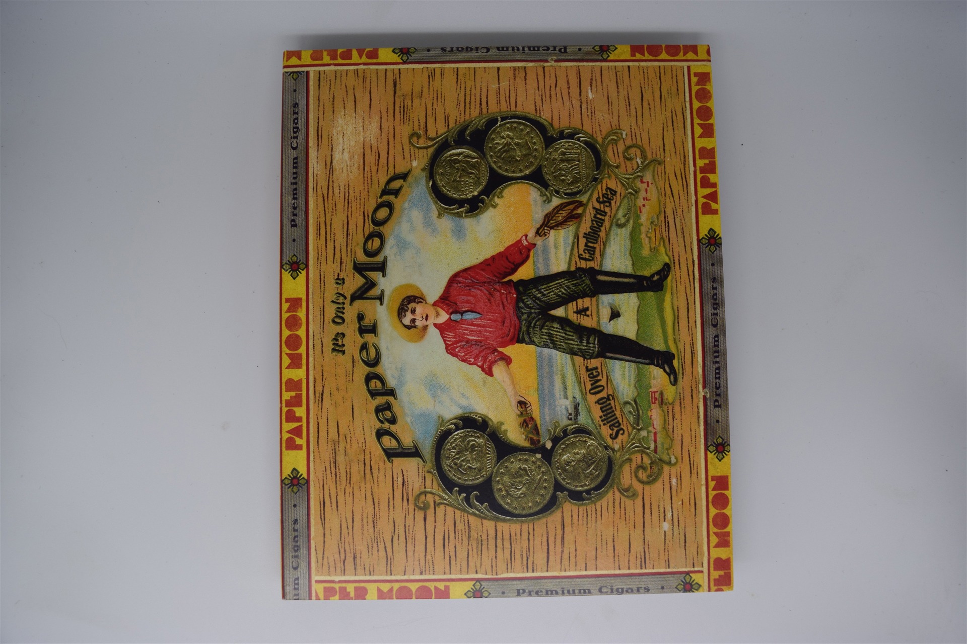 Screen capture from Paper Moon