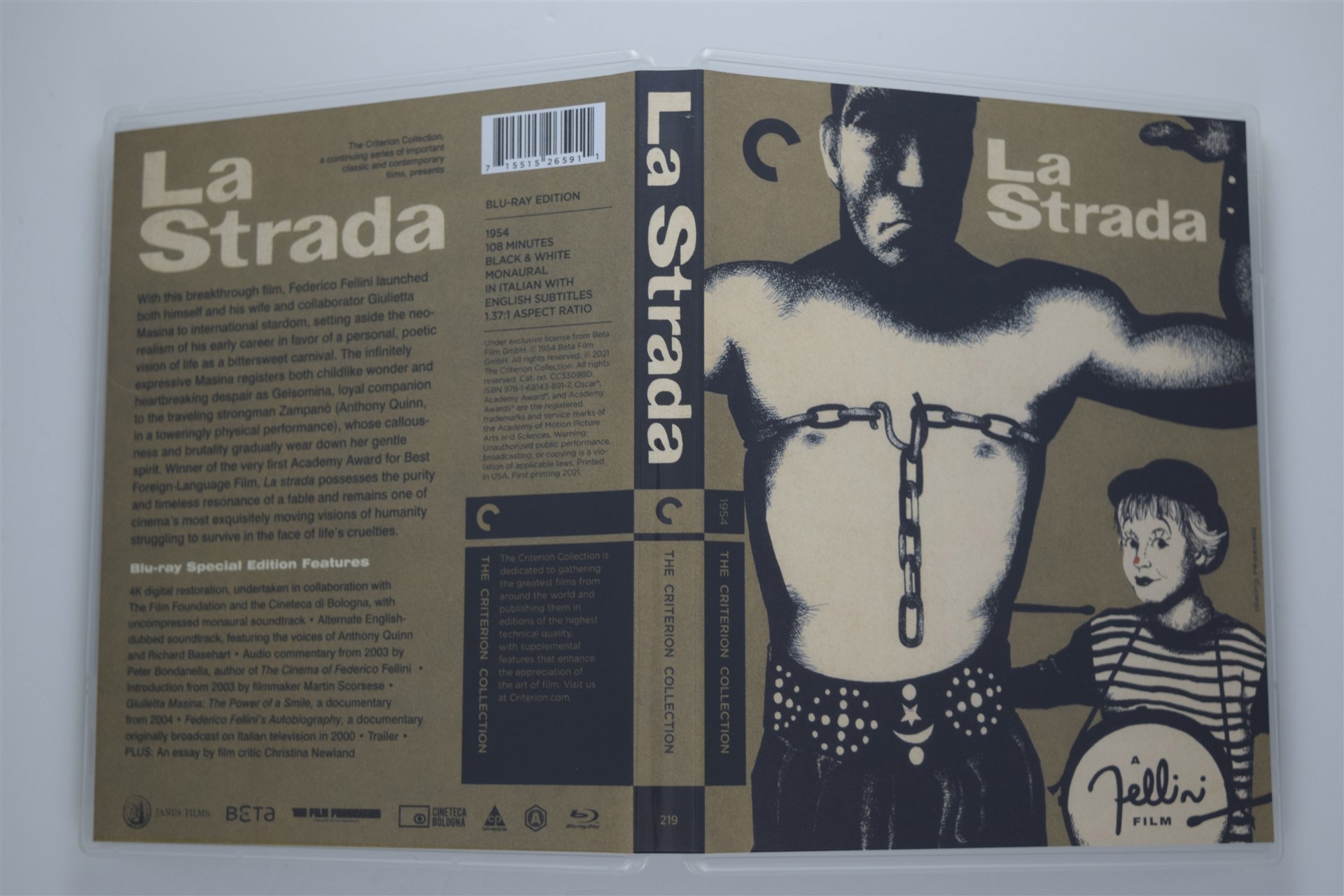 Screen capture from La strada