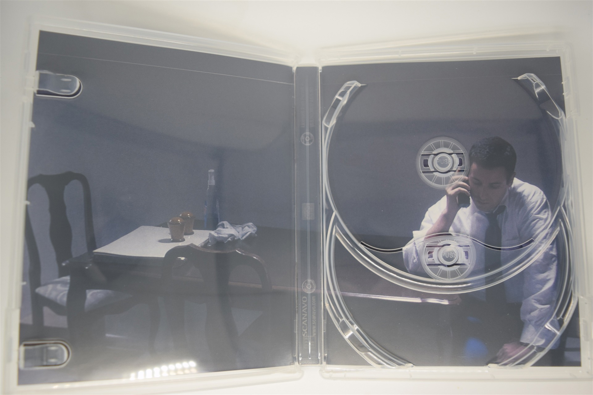 Screen capture from Punch-Drunk Love