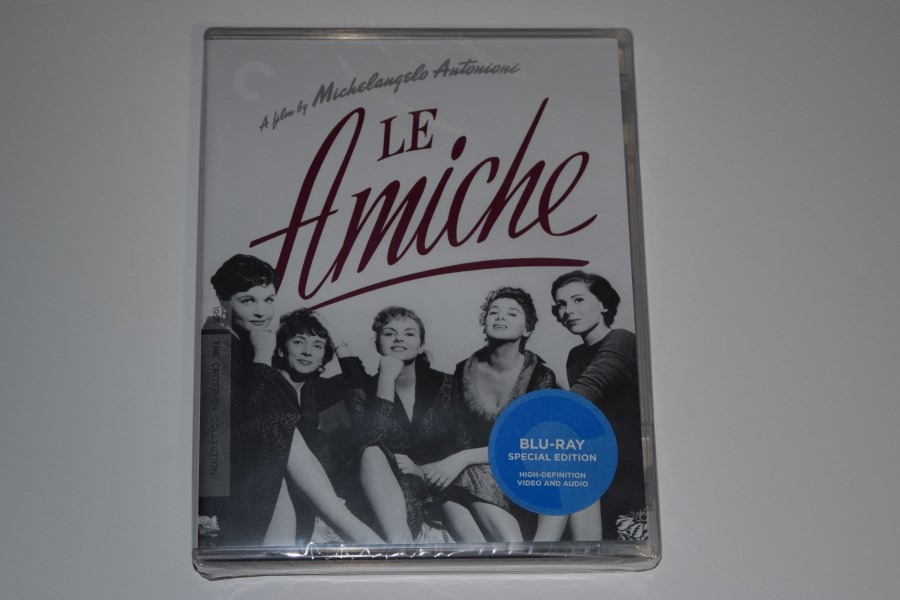 Screen capture from Le amiche