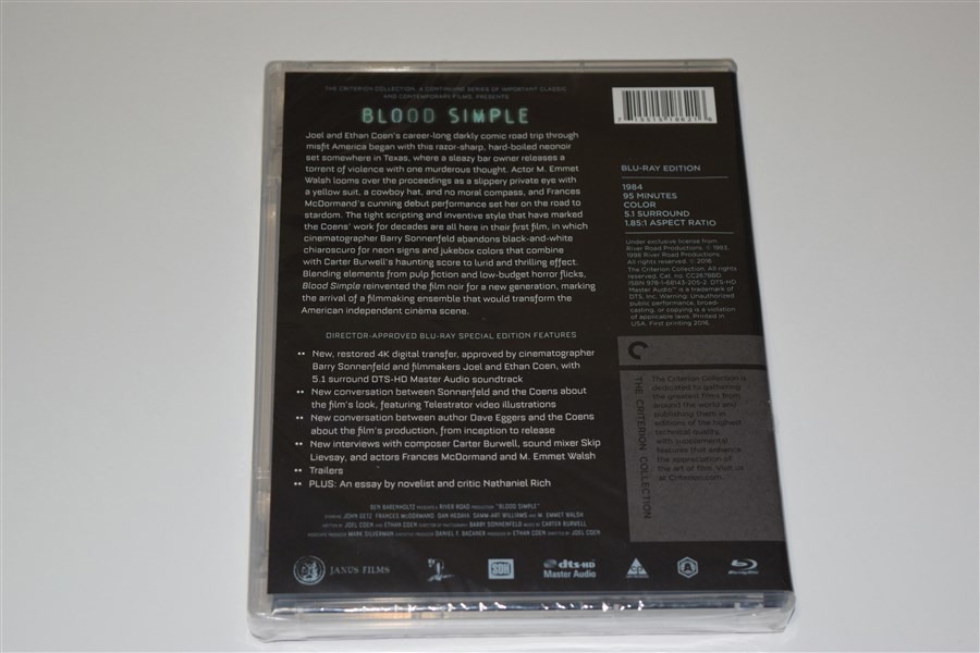 Screen capture from Blood Simple