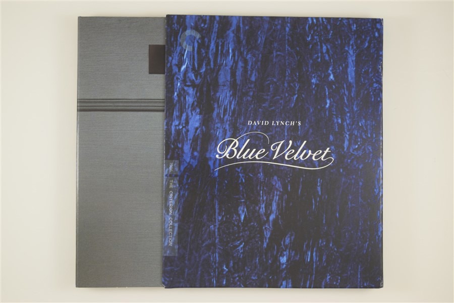 Screen capture from Blue Velvet