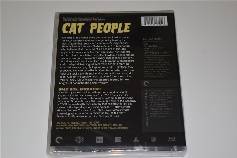 Screen capture from Cat People