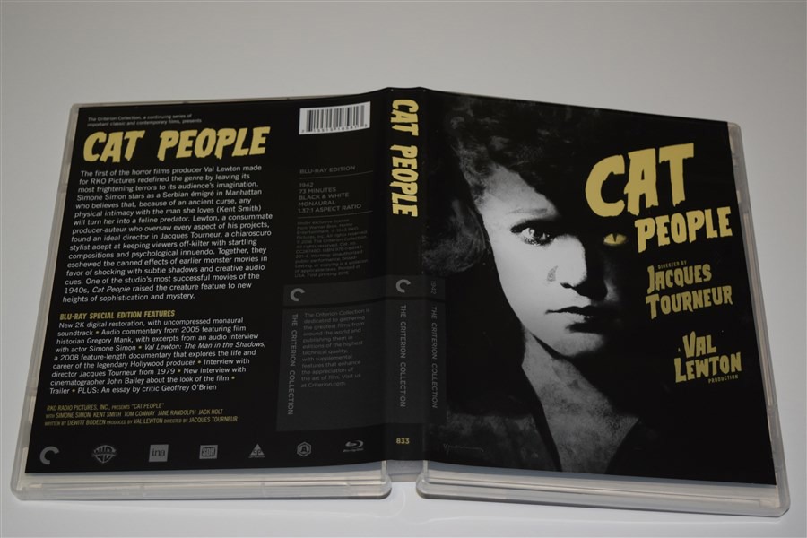 Screen capture from Cat People