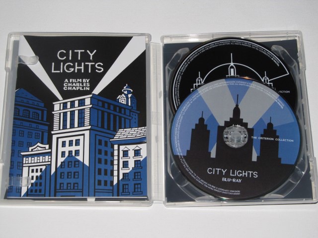 Screen capture from City Lights