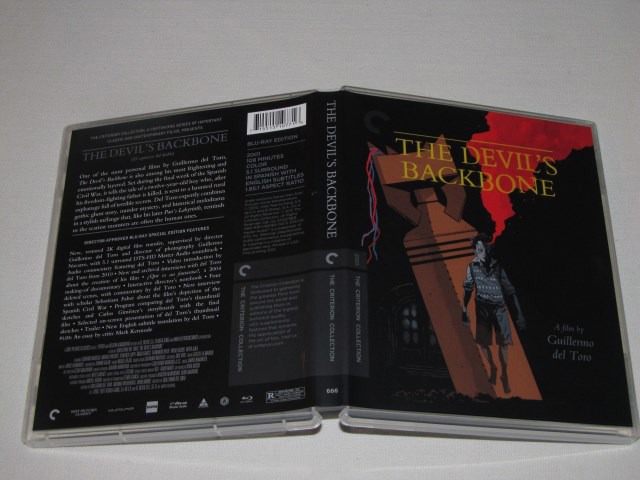 Screen capture from The Devil's Backbone