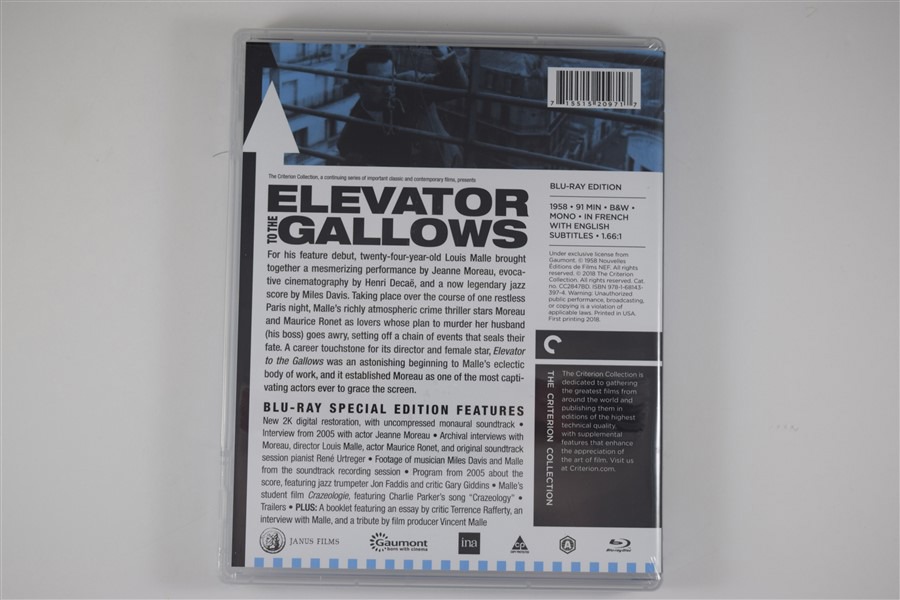 Screen capture from Elevator to the Gallows