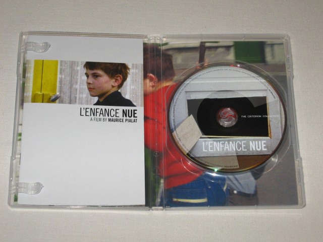 Screen capture from L’enfance nue