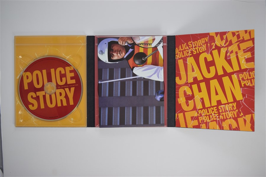 Screen capture from Police Story/Police Story 2
