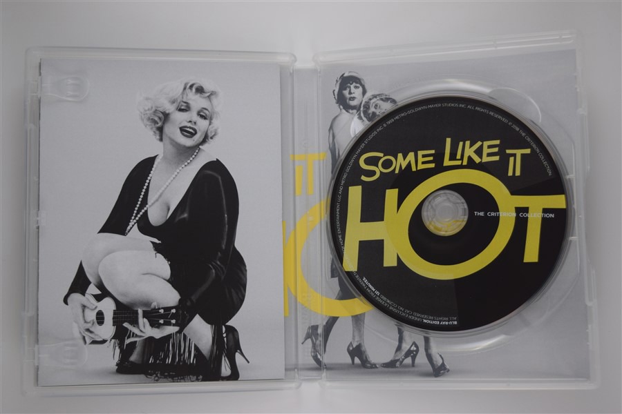 Screen capture from Some Like It Hot