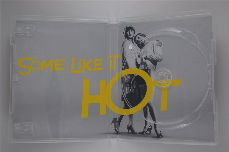 Screen capture from Some Like It Hot