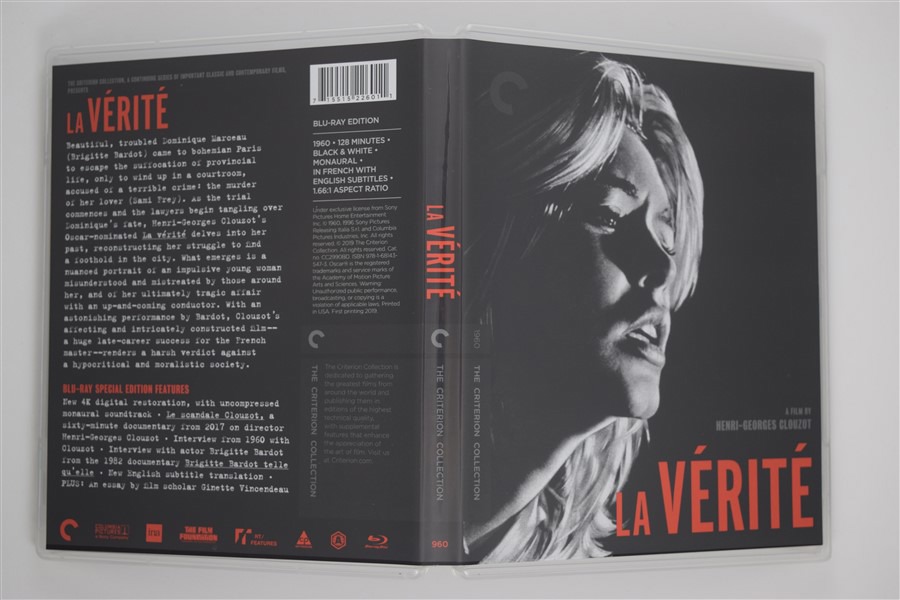 Screen capture from La vérité