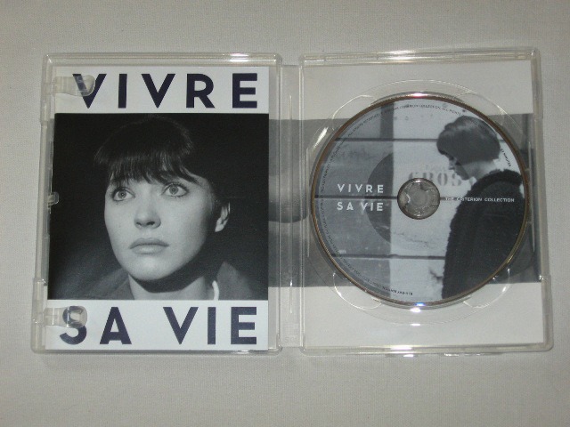 Screen capture from Vivre sa vie