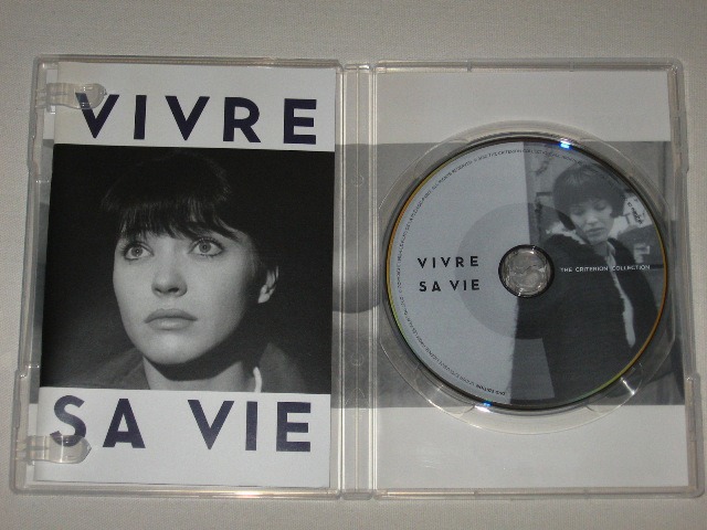 Screen capture from Vivre sa vie