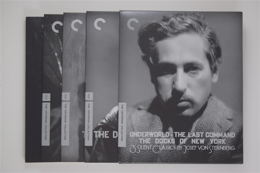 Screen capture from 3 Silent Classics by Josef von Sternberg